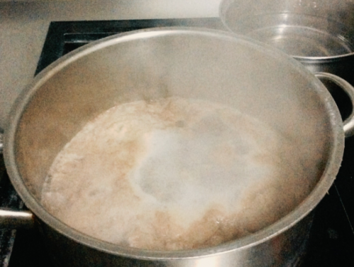 黒田庄肉.灰汁png