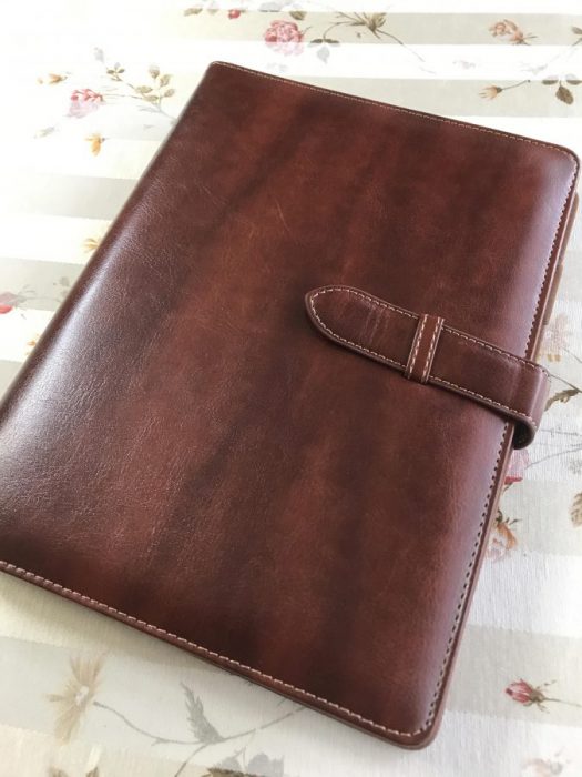 TouchVIPのA5システム手帳・ブラウン。上質な質感でコスパが高い