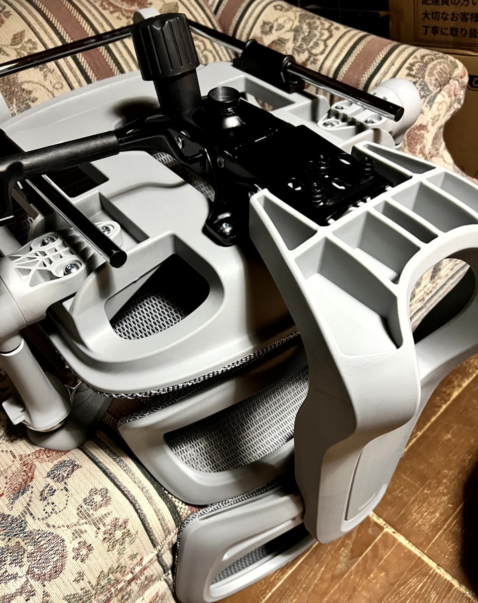 Aerlix 背もたれと座面を合体させた状態