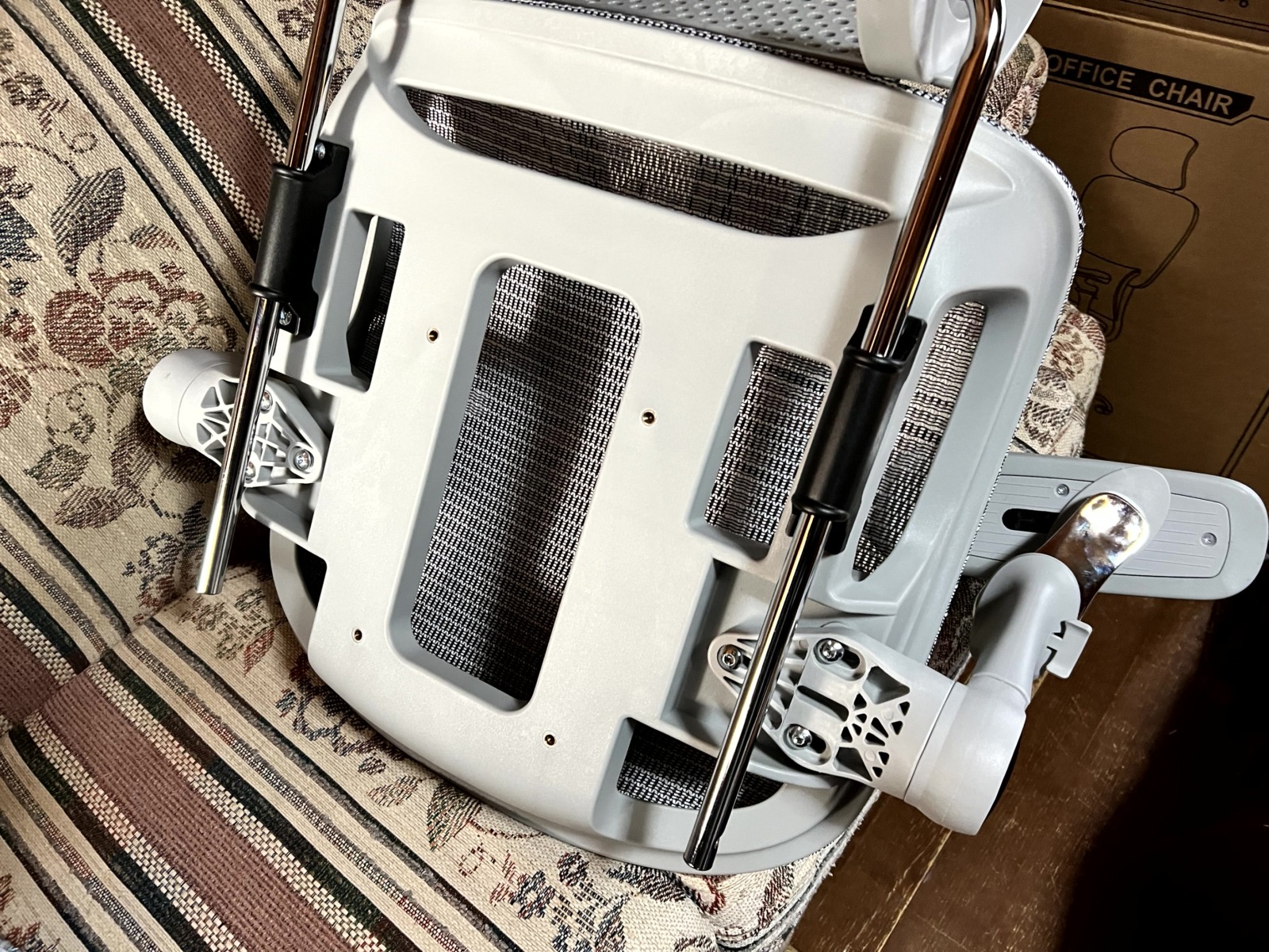 Aerlix アームレスト取り付け 左右確認