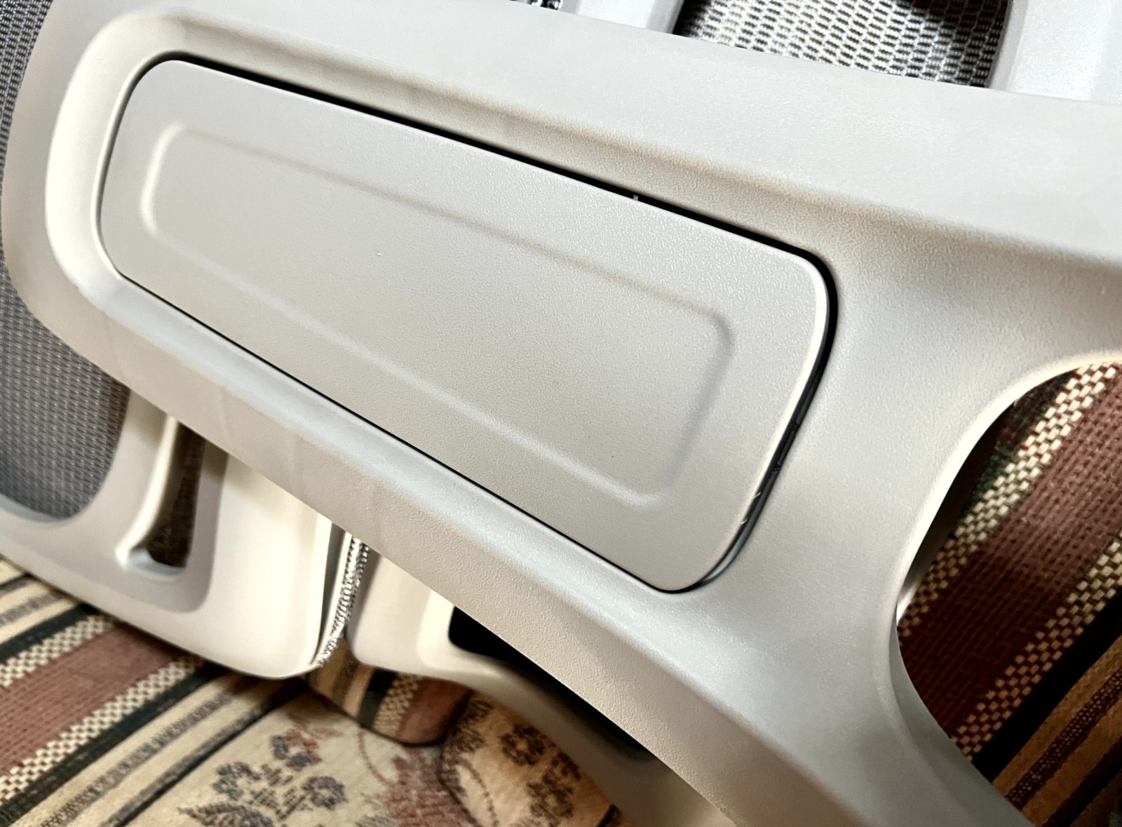 Aerlix 背もたれ組み立て完了後