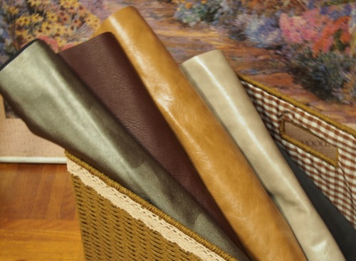 手帳カバー作りに使う合皮素材